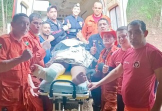 Equipes que realizaram o resgate (Foto: Divulgação) 