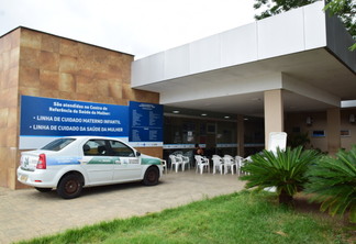 Uma paciente que aguardava por consulta, relata que as vagas ofertadas no centro são apenas 30 por dia (Foto: Nilzete Franco/FolhaBV)
