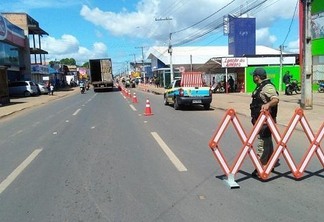Ruas e avenidas próximas as agências da Caixa são interditadas (Foto: Divulgação)