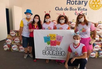 O grupo Amigos do Sorriso foi um dos contemplados com as cestas básicas (Foto: Divulgação)