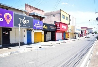 Conforme decreto municipal o comércio de Boa Vista está fechado desde o dia 22 de março (Foto: Nilzete Franco/FolhaBV)