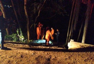 Equipes do Samu e Resgate tentaram reanimar as duas crianças, mas infelizmente elas não resistiram - Foto: Divulgação