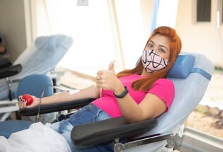 Andressa Figueiredo é doadora de sangue (Foto: Ascom Yonny Pedroso)