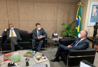 Denarium em reunião com Ministro da Justiça, André Mendonça (Foto: Divulgação / Secom)
