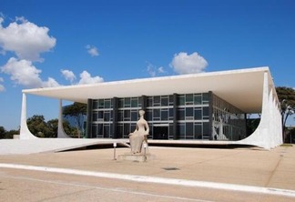O Plenário do Supremo Tribunal Federal (STF) decidiu que estrangeiros que tiveram filho no Brasil não podem ser expulsos do país (Foto: Divulgação)
