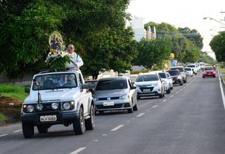 Expectativa da organização era de 250 a 300 veículos na passeata - Foto: Neia Dutra/FolhaBV