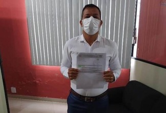 José Heber dos Santos é um dos técnicos que não está recebendo o pagamento da insalubridade (Foto: FolhaBV)