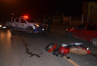 Acidente ocorreu na rua Estrela D'alva; Vítima foi atendida pelo SAMU (Foto: Aldenio Soares)