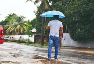 No domingo (11) e na segunda (12) podem ocorrer pancadas de chuva e trovoadas isoladas - Foto: Arquivo FolhaBV