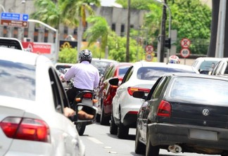 Motoristas devem ficar atentos às mudanças que passam a valer em 2021 (Foto: Nilzete Franco/FolhaBV)