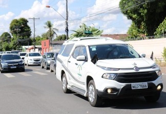 Cortejo saiu da Prefeitura de Boa Vista e seguiu para o Cemitério Nossa Senhora da Conceição (Foto: Nilzete Franco/FolhaBV)