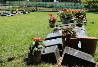 Muitas pessoas estão criando o hábito de planejar seu próprio funeral (Foto: Nilzete Franco/FolhaBV)