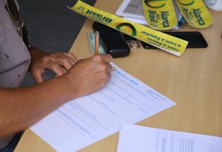 Assinaturas são de apoio à criação do partido (Foto: Márcio Silva/Reprodução Amazonas 1)