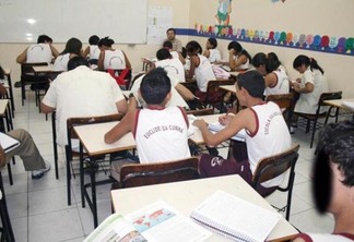 Até o momento, foram pagos R$ 1.900.824,67, beneficiando 550 profissionais da Educação (Foto: Arquivo FolhaBV)
