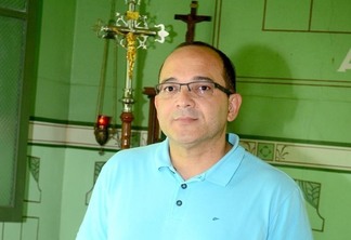 O padre Paulo Motta, encontra-se internado no Hospital Geral de Roraima (HGR) desde quinta-feira (07) por complicações da Covid-19 (Foto: Divulgação)