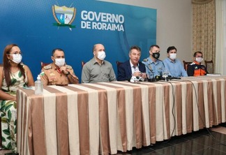 As novas ações de combate à covid-19 foram apresentadas em coletiva no Palácio Senador Hélio Campos. (Fotos: Laura Alexandre)