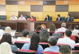 Audiência Pública reuniu representantes dos governos estadual e municipais, do MP e de entidades de Odontologia (Foto: Wenderson de Jesus)