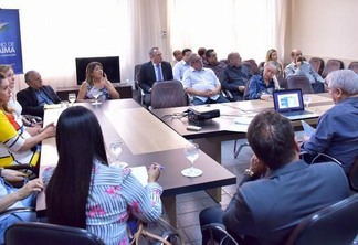 Reunião aconteceu na tarde de ontem no Palácio Senador Hélio Campos (Foto: Fernando Oliveira/Secom-RR)