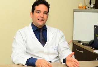 O urologista André Faria explicou que falar sobre o exame de próstata ainda é um tabu que precisa ser combatido (Foto: Nilzete Franco/Folha BV)