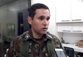 Segundo major da 1ª Brigada de Infantaria de Selva, George Alberto, ideia é colaborar com apoio logístico e brigadistas (Foto: Nilzete Franco/Folha BV)