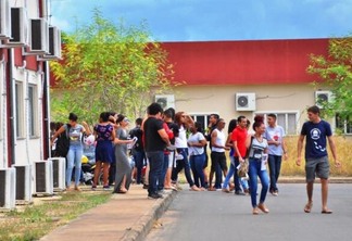 Estudantes realizaram a prova na manhã desse domingo, 25, na UFRR e em outras instituições de ensino (Foto: Diane Sampaio/Folha  BV)