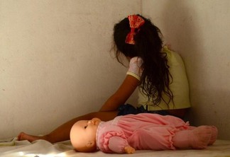 A suspeita foi levada sob a alegação de que teria proposto a um homem auxilia-la no rapto de uma criança (Foto: Nilzete Franco/Folha BV)