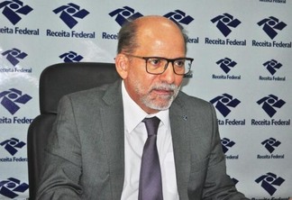 O delegado da Receita Federal em Roraima, Omar Rubim, explica que na perda do prazo o débito retorna ao seu valor original, com acréscimo de multas e juros (Foto: Wenderson Cabral/Folha BV)