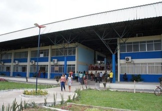 Atendimento na Central de Matrículas, na escola Monteiro Lobato, será feito das 8h às 17h (Foto: Divulgação)
