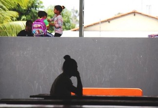 Perguntada sobre falta de professores, gestora da escola municipal demonstrou nervosismo e afirmou que denúncias não procedem (Foto: Priscilla Torres/Folha BV)