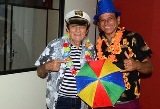 Joemir Guimarães e Samir Hassen na produção do Baile do Havaí (Foto: Nilzete Franco/Folha BV)