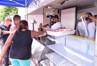 Busca da população pelo pescado vendido no Caminhão do Peixe superou as expectativas da Seapa (Foto: Eides Antonelli/Secom RR)