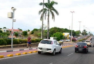 Pardais eletrônicos fixos estão instalados em seis avenidas de Boa Vista (Foto: Nilzete Franco / Folha de Boa Vista)
