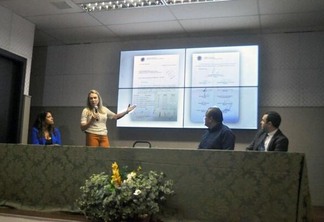 Prefeita Teresa Surita de disse surpresa com decisão da Bancada Federal que cortou emenda destinada para Boa Vista  (Foto: Diane Sampaio/FolhaBV)