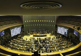 Texto-base da reforma foi aprovado em primeiro turno no plenário da Câmara dos Deputados por 379 votos a 131 votos (Foto: Agência Brasil)