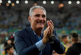 O técnico da seleção brasileira foi indicado após a bem sucedida campanha do Brasil na Copa América (Foto: Juan Mabromata/AFP)