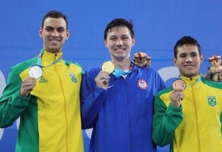 No lado direito, Luiz Altamir é um dos grandes nomes do Brasil na competição (Foto: Sérgio Moraes/Reuters)