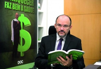 Neurocirurgião Francinaldo Gomes será responsável por palestrar sobre saúde financeira (Foto: Divulgação)