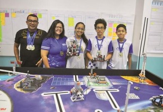 Projetos que contemplam a robótica são construídos e desenvolvidos por alunos de uma escola em Boa Vista (Foto: Diane Sampaio/FolhaBV)