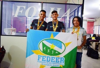 Dupla e treinador falaram sobre a conquista nacional à reportagem da Folha (Foto: Diane Sampaio/FolhaBV)