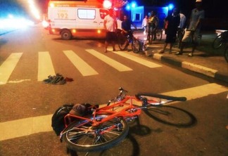 O acidente aconteceu no cruzamento das avenidas Mário Homem de Melo com avenida Venezuela (Foto: Aldenio Soares)