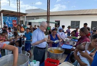 Nos dois primeiros dias de visita, o Dom Odilo esteve reunido com membros dos serviços e congregações missionárias (Foto: Divulgação)