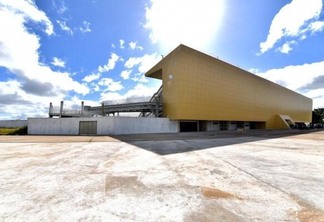 Canarinho é o maior estádio de Roraima e está em reforma desde 2012 (Foto: Neto Figueiredo)