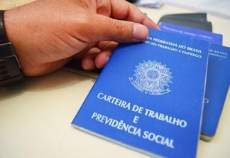 As alíquotas de contribuição dos trabalhadores da iniciativa privada com carteira assinada vão subir (Foto: Arquivo/FolhaBv)