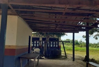 Pais reclamam de falta de infraestrutura em escola de Mucajaí (Foto: Arquivo pessoal)