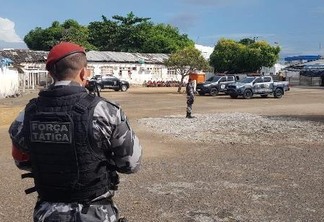 A ação, coordenada pelo Batalhão de Operações Policiais (BOPE) e com a participação da Força Tática, do Choque, do Canil e do GATE (Foto: Divulgação)