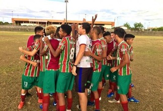 Jogos ocorrem no campo de futebol do IFRR-CBV (Foto: Bennison de Santana/Folha BV )