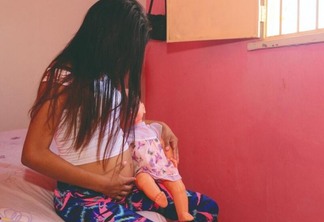 A taxa de gestação na adolescência no Brasil é altíssima, gerando complicações para mãe e para o recém nascido (Foto: Nilzete Franco/FolhaBV)