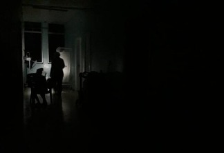 Pacientes na maternidade ficaram na escuridão na manhã desta quinta-feira (Foto: Nilzete Franco/FolhaBV)