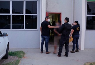 Homens foram presos por violência doméstica (Foto: Polícia Civil/Levi Matos)