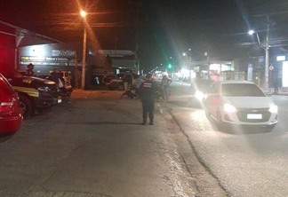 Na noite desta sexta-feira, 19, durante a fiscalização, foram apreendidos 17 motocicletas, cinco carros e um reboque (Foto: Divulgação)